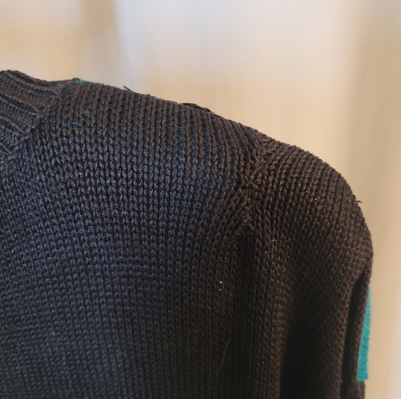Vintage Teal and Black Sequin Sweater - Picture 5 of 9